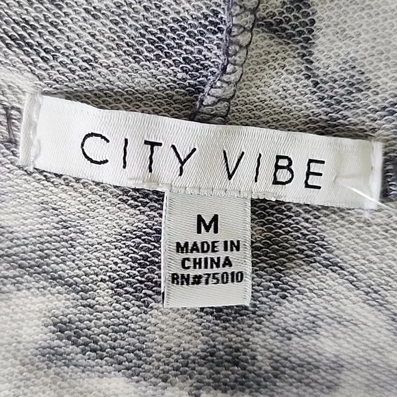 CITY VIBE WOMAN'S HOODED DRESS. - Picture 9 of 11